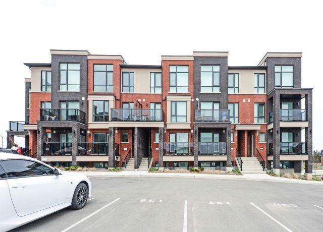 99 - 100 Dufay Rd, Townhouse with 2 bedrooms, 2 bathrooms and 1 parking in Brampton ON | Image 1