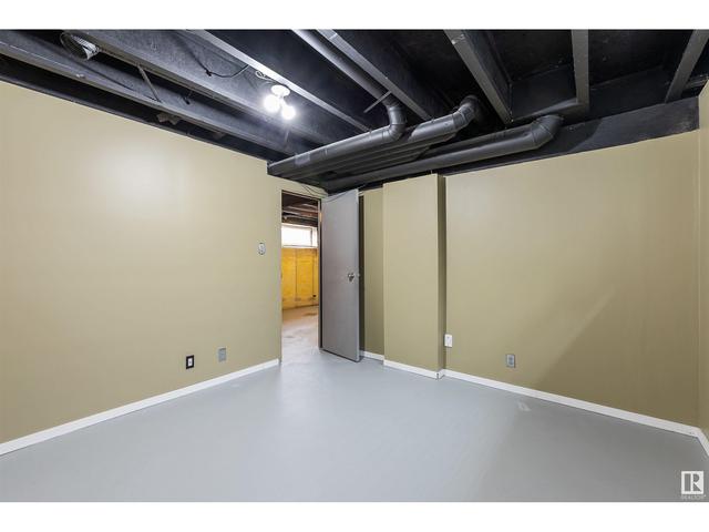 711 89 St Sw, House detached with 3 bedrooms, 2 bathrooms and null parking in Edmonton AB | Image 28