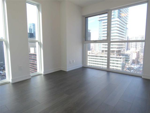 1105 - 125 Redpath Ave, Condo with 1 bedrooms, 2 bathrooms and 1 parking in Toronto ON | Image 7