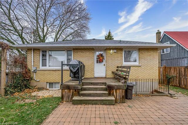 3 Mary Street, House detached with 2 bedrooms, 1 bathrooms and 5 parking in St. Catharines ON | Image 26