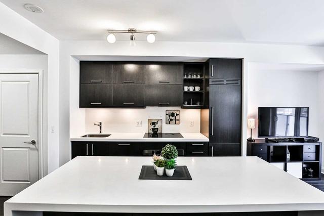 1011 - 1080 Bay St, Condo with 1 bedrooms, 1 bathrooms and 0 parking in Toronto ON | Image 9