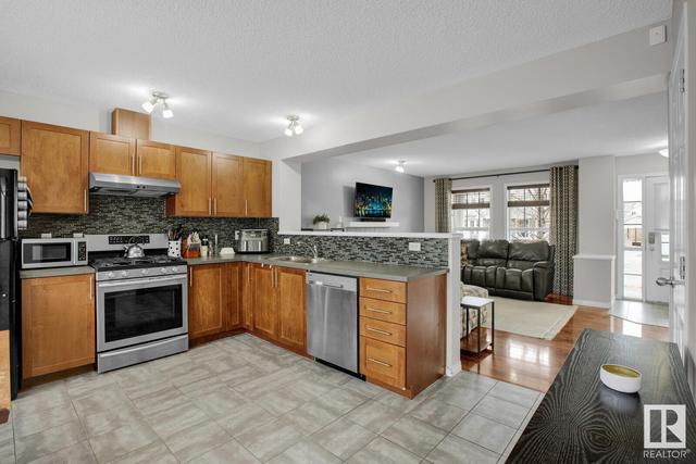 7209 22 Av Sw, House semidetached with 2 bedrooms, 2 bathrooms and 2 parking in Edmonton AB | Image 8