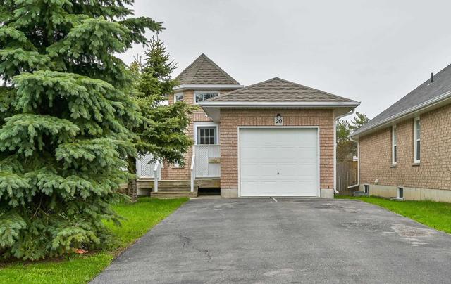 20 Laurent Blvd, House detached with 2 bedrooms, 2 bathrooms and 6 parking in Kawartha Lakes ON | Image 1