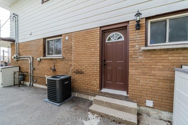 580 Gibb St, House detached with 6 bedrooms, 3 bathrooms and 6 parking in Oshawa ON | Image 31
