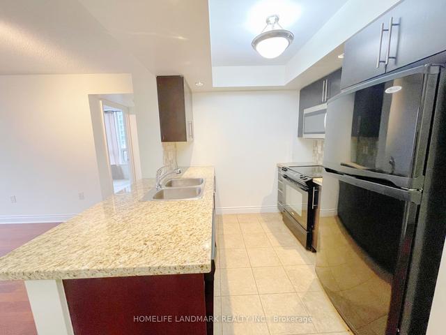 421 - 500 Doris Ave, Condo with 2 bedrooms, 2 bathrooms and 1 parking in Toronto ON | Image 17