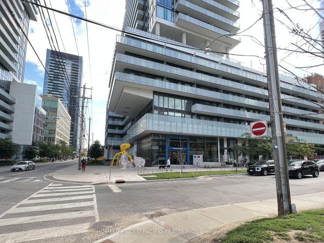 1203 - 161 Roehampton Ave, Condo with 1 bedrooms, 1 bathrooms and 0 parking in Toronto ON | Image 11