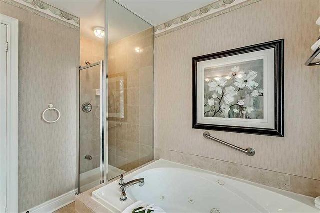 5 - 2303 Hill Ridge Crt, Townhouse with 3 bedrooms, 3 bathrooms and 2 parking in Oakville ON | Image 14