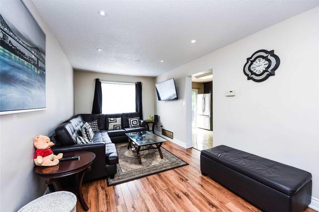 42 Alabaster Dr, House detached with 3 bedrooms, 2 bathrooms and 2 parking in Brampton ON | Image 6