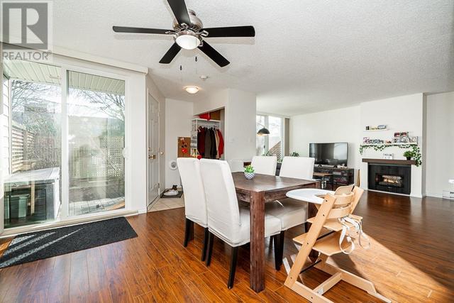 3913 Pender Street, House attached with 2 bedrooms, 2 bathrooms and 1 parking in Burnaby BC | Image 13