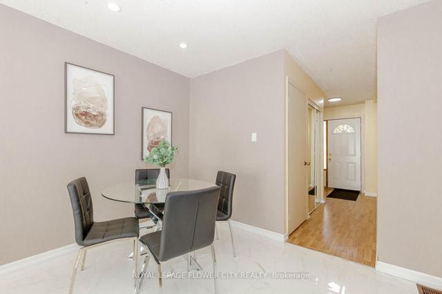 119 - 51 Paulander Dr, Townhouse with 3 bedrooms, 1 bathrooms and 2 parking in Kitchener ON | Image 40