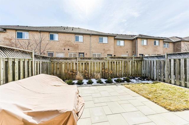86 Waterton Cres, House attached with 3 bedrooms, 4 bathrooms and 3 parking in Richmond Hill ON | Image 24