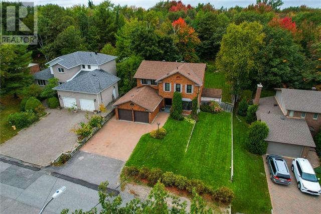 426 Kaireen, House detached with 4 bedrooms, 2 bathrooms and null parking in Greater Sudbury ON | Card Image