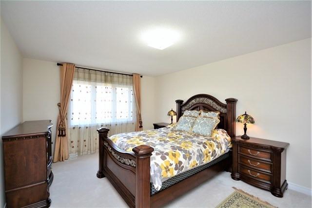 15 Forsyth Cres, House detached with 4 bedrooms, 3 bathrooms and 2 parking in Barrie ON | Image 18