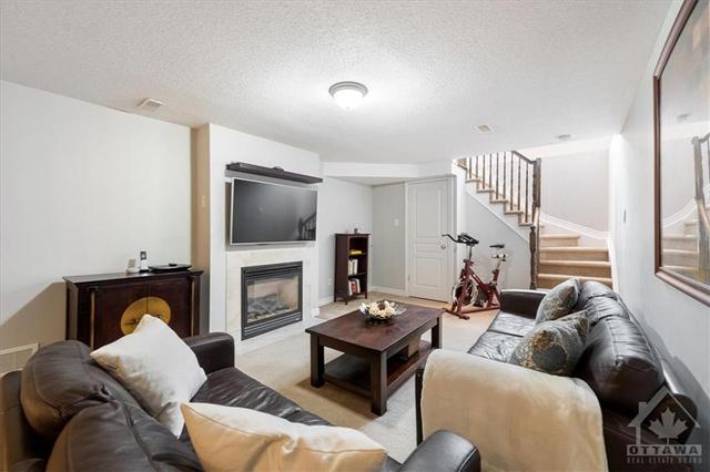 424 Sultan Street, Townhouse with 3 bedrooms, 4 bathrooms and 3 parking in Ottawa ON | Image 25