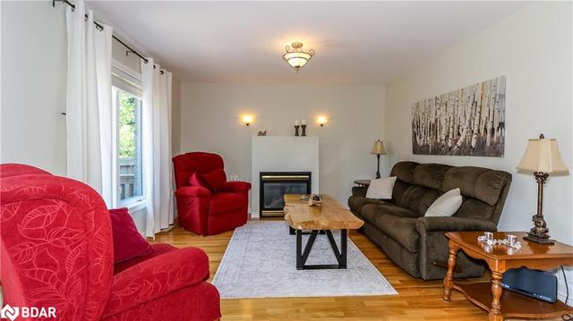 7 Palmer Drive, House detached with 3 bedrooms, 2 bathrooms and 4 parking in Barrie ON | Image 15