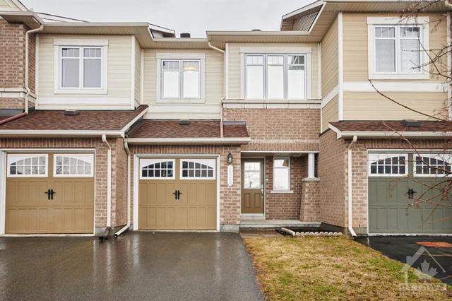 123 Waterfern Way, Townhouse with 3 bedrooms, 3 bathrooms and 3 parking in Ottawa ON | Image 1
