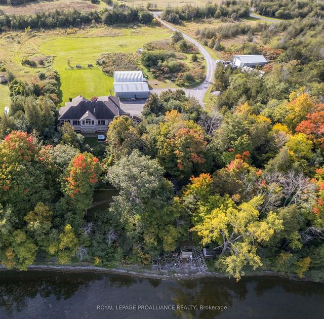 4992 County Road 1 Rd, House detached with 5 bedrooms, 3 bathrooms and 10 parking in Prince Edward County ON | Image 12