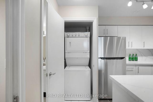 1206 - 16 Yonge St, Condo with 1 bedrooms, 2 bathrooms and 1 parking in Toronto ON | Image 4