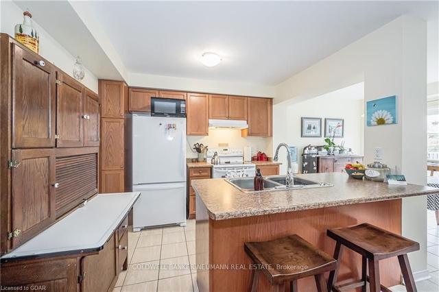 16 - 1035 Victoria Rd S, Townhouse with 3 bedrooms, 3 bathrooms and 2 parking in Guelph ON | Image 3