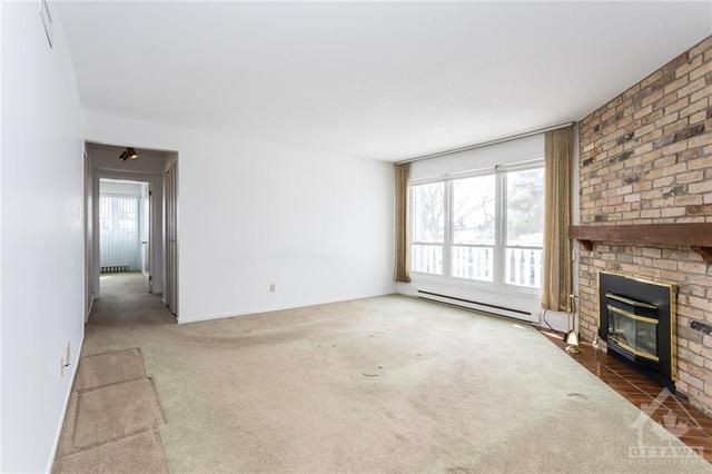 c - 14 Stonehill Court, Condo with 3 bedrooms, 2 bathrooms and 2 parking in Ottawa ON | Image 15