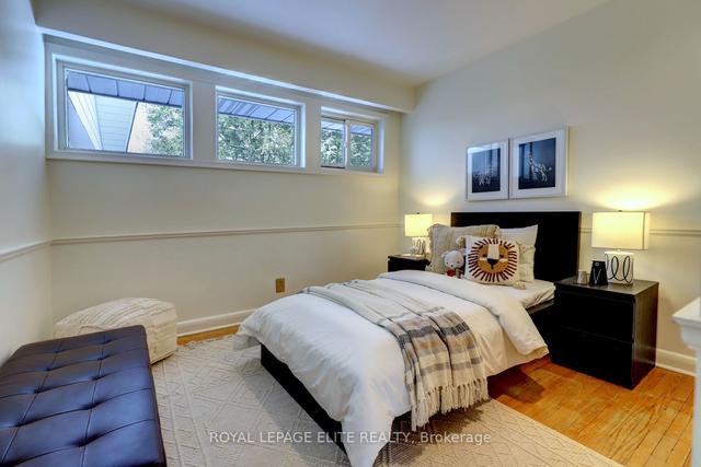 30 Ashford Dr, House detached with 3 bedrooms, 3 bathrooms and 8 parking in Toronto ON | Image 14