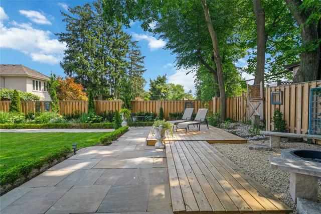 17 Hill Garden Rd, House detached with 5 bedrooms, 5 bathrooms and 8 parking in Toronto ON | Image 26