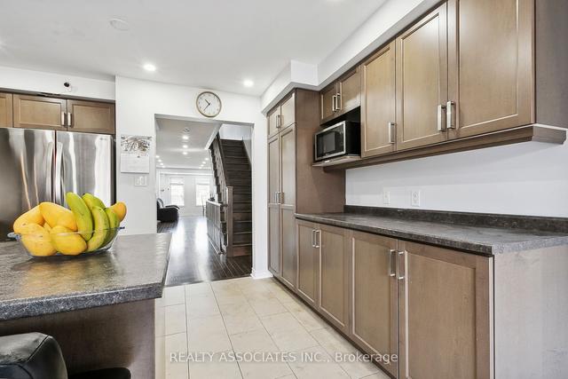 3634b St Clair Ave E, House attached with 4 bedrooms, 4 bathrooms and 1 parking in Toronto ON | Image 20