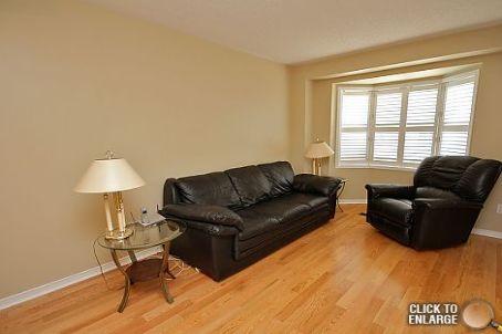 38 - 5255 Guildwood Way, Townhouse with 3 bedrooms, 3 bathrooms and 1 parking in Mississauga ON | Image 2