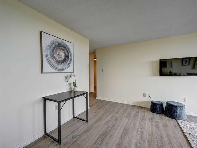1610 - 35 Green Valley Dr, Condo with 2 bedrooms, 2 bathrooms and 1 parking in Kitchener ON | Image 17