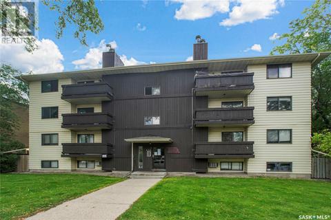 102 - 624 8th Street E, Condo with 2 bedrooms, 1 bathrooms and null parking in Saskatoon SK | Card Image