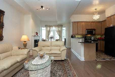 th16 - 3 Rean Dr, Townhouse with 3 bedrooms, 3 bathrooms and 2 parking in Toronto ON | Image 3