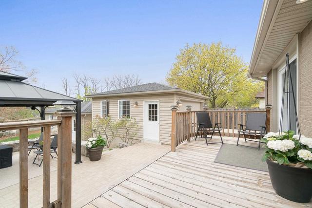 1224 Dequincy Cres, House detached with 3 bedrooms, 2 bathrooms and 12 parking in Burlington ON | Image 27