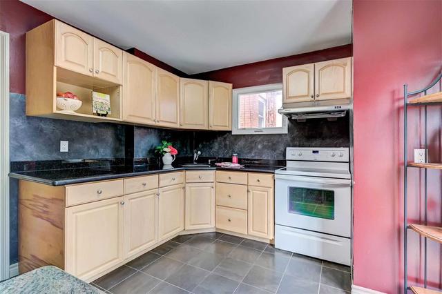 501 Westmount Ave, House semidetached with 3 bedrooms, 1 bathrooms and 1 parking in Toronto ON | Image 19