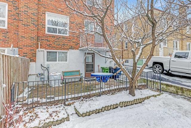 830 Danforth Rd, House semidetached with 3 bedrooms, 2 bathrooms and 5 parking in Toronto ON | Image 29