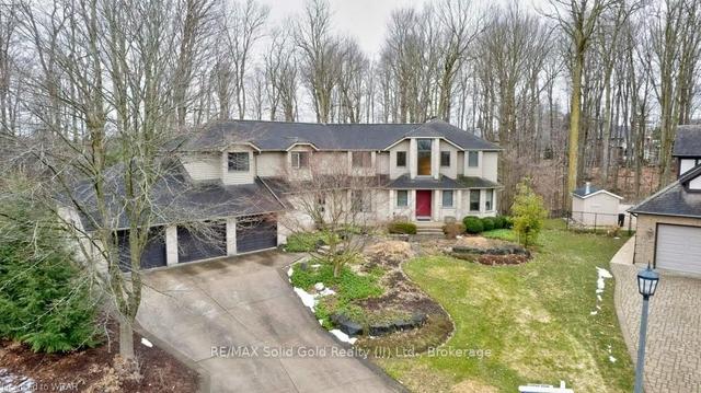 309 Bushwood Crt, House detached with 4 bedrooms, 5 bathrooms and 7 parking in Waterloo ON | Image 5