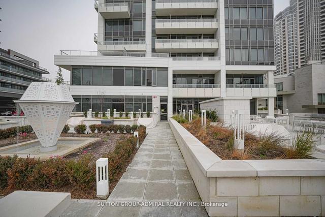 1802 - 75 Canterbury Pl, Condo with 2 bedrooms, 2 bathrooms and 1 parking in Toronto ON | Image 3