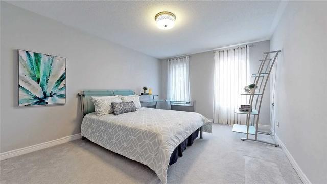 28 Sunburst Cres, House detached with 5 bedrooms, 5 bathrooms and 4 parking in Markham ON | Image 15