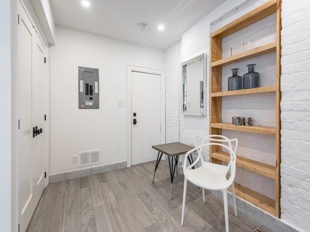 unit 2 - 77 1/2 Wright Ave, House detached with 1 bedrooms, 1 bathrooms and 0 parking in Toronto ON | Image 12