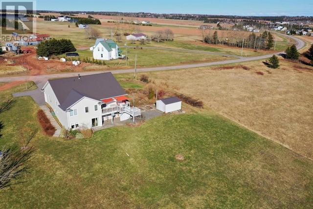 365 Souris River Road, House detached with 4 bedrooms, 3 bathrooms and null parking in Souris FD PE | Image 41