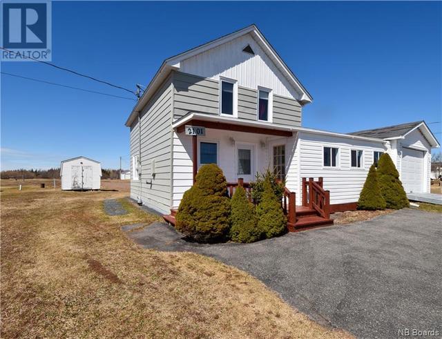2101 Route 305, House detached with 4 bedrooms, 1 bathrooms and null parking in Shippagan P NB | Image 1