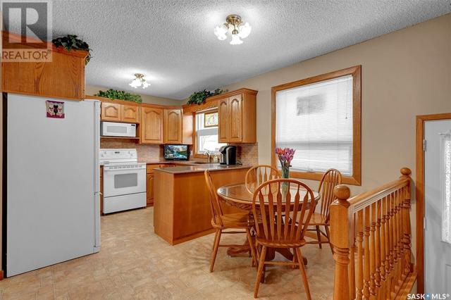 14 Catherwood Crescent, House detached with 3 bedrooms, 3 bathrooms and null parking in Regina SK | Image 9