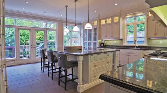 274 Lake Promenade, House detached with 4 bedrooms, 5 bathrooms and 2 parking in Toronto ON | Image 6