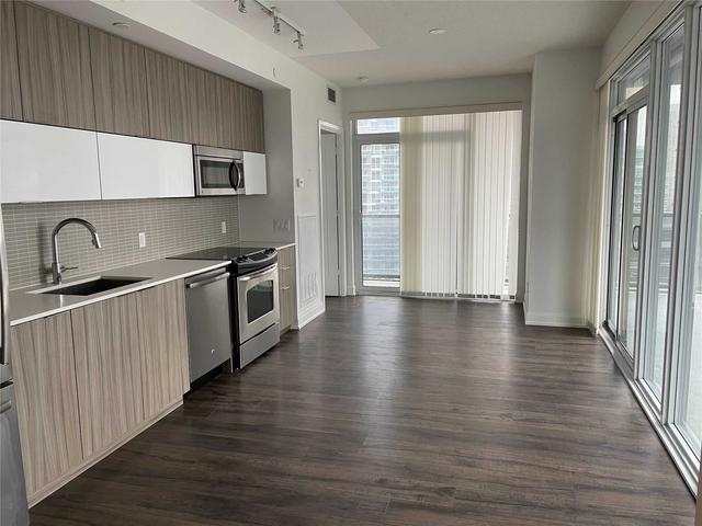 1002 - 56 Annie Craig Dr, Condo with 2 bedrooms, 1 bathrooms and 1 parking in Toronto ON | Image 4