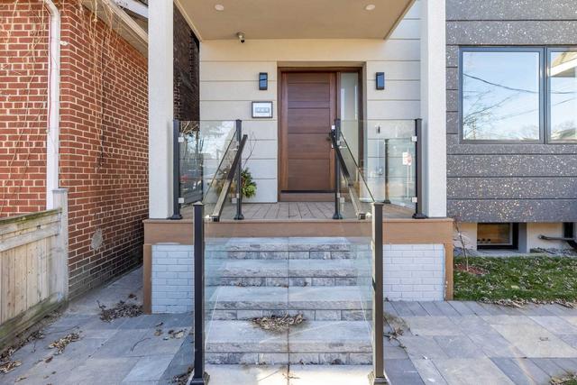 404 Delaware Ave, House detached with 4 bedrooms, 5 bathrooms and 2 parking in Toronto ON | Image 21