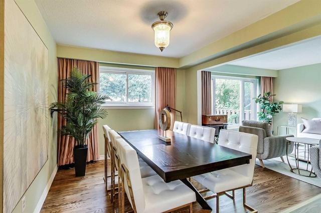 26 Cairnside Cres, House semidetached with 4 bedrooms, 2 bathrooms and 1 parking in Toronto ON | Image 5