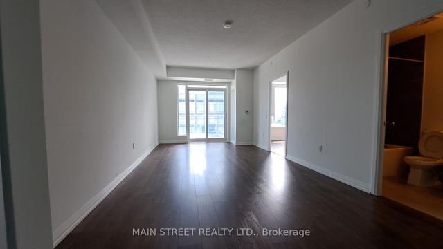 761 - 60 Ann O'reilly Rd, Condo with 2 bedrooms, 2 bathrooms and 1 parking in Toronto ON | Image 2