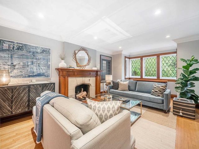 20 Balsam Rd, House detached with 3 bedrooms, 2 bathrooms and 2 parking in Toronto ON | Image 37