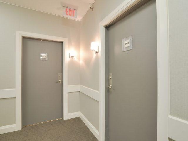 1003 - 810 Scollard Crt, Condo with 1 bedrooms, 1 bathrooms and 1 parking in Mississauga ON | Image 5