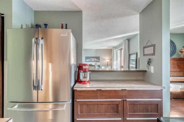 215 - 8604 48 Avenue Nw, Condo with 2 bedrooms, 1 bathrooms and 1 parking in Calgary AB | Image 6