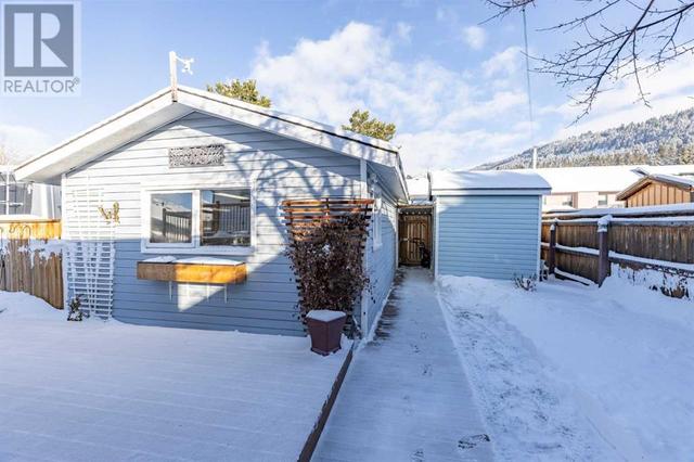 3034 222 Street, House detached with 4 bedrooms, 2 bathrooms and 4 parking in Crowsnest Pass AB | Image 43
